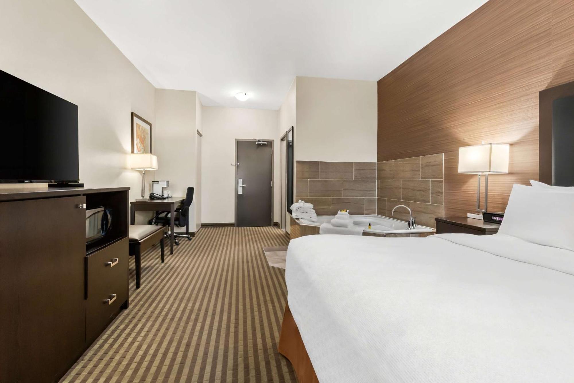 Best Western Plus Fergus Hotel Eksteriør billede