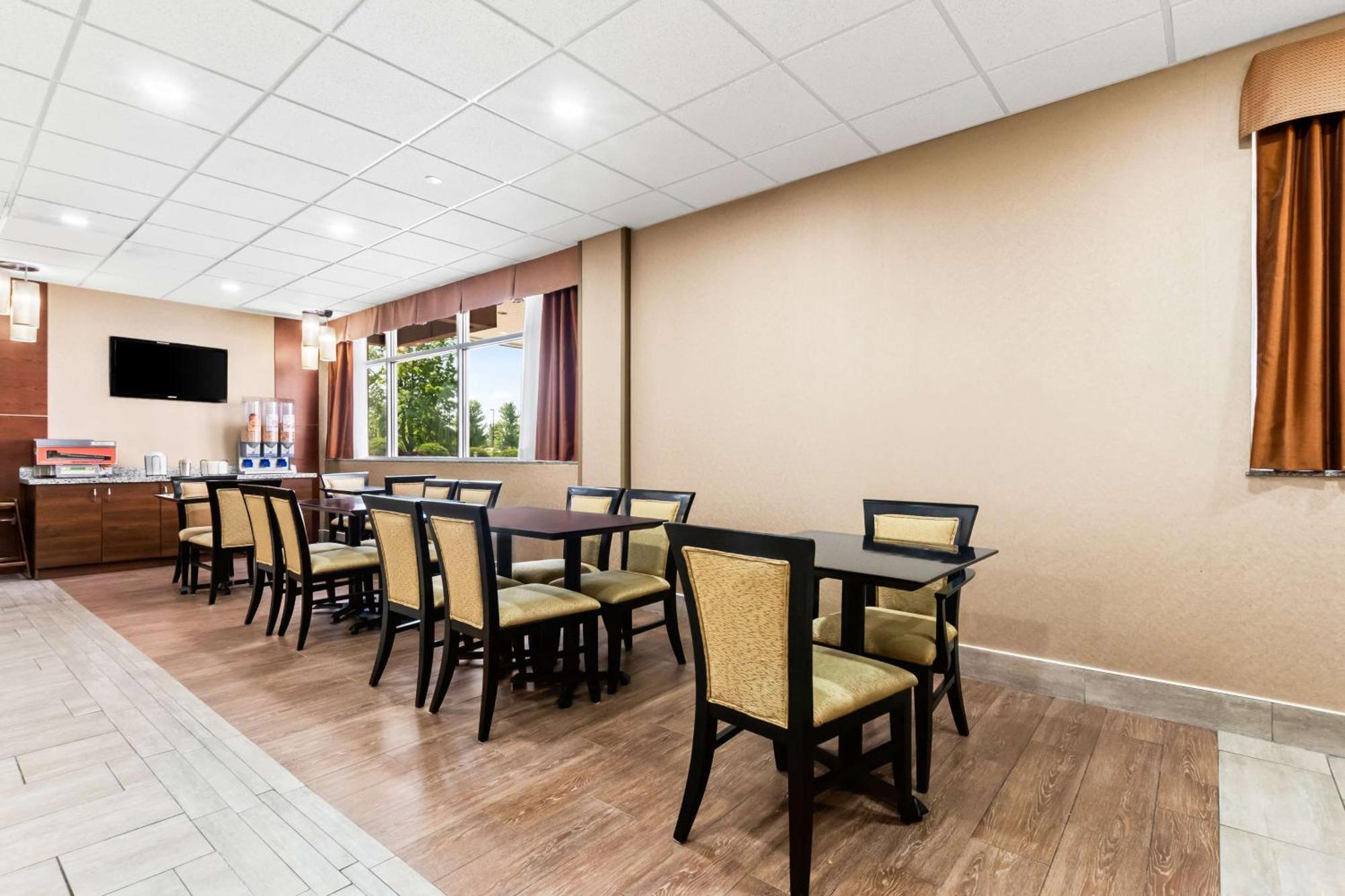 Best Western Plus Fergus Hotel Eksteriør billede